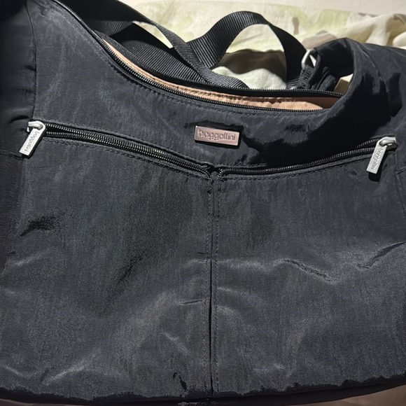 Baggallini Black Crossbody Bag Adjustable Strap - Picture 6 of 10